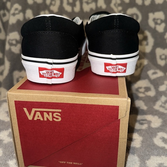 Vans Classic Slip-On π Cherries π βOff the Wallβ New & Never Worn ππ - Picture 9 of 17